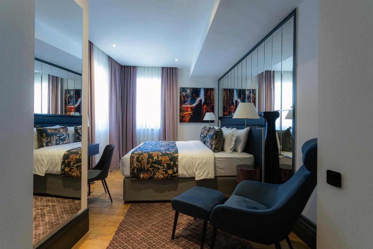 Puris Moedani Boutique Hotel Tbilisi Exteriör bild
