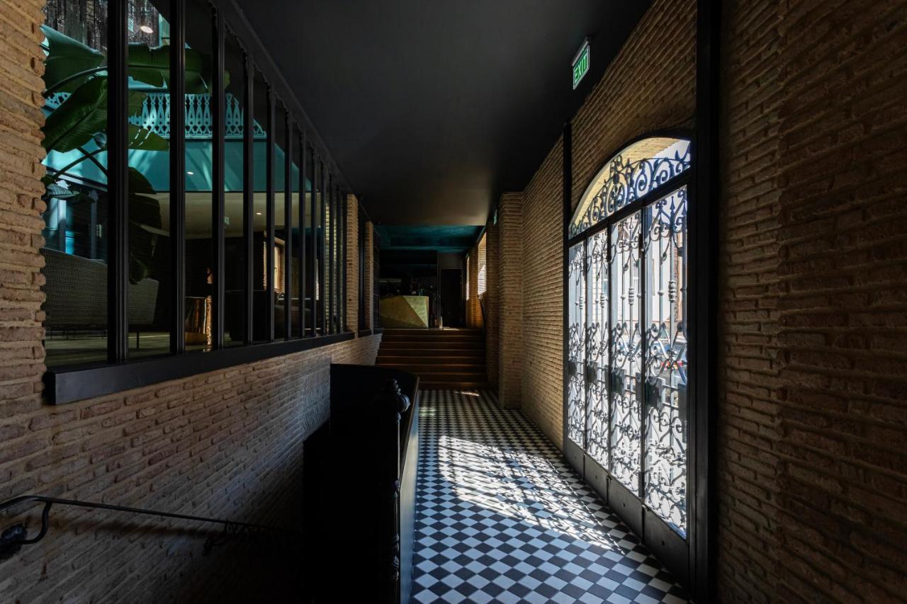 Puris Moedani Boutique Hotel Tbilisi Exteriör bild