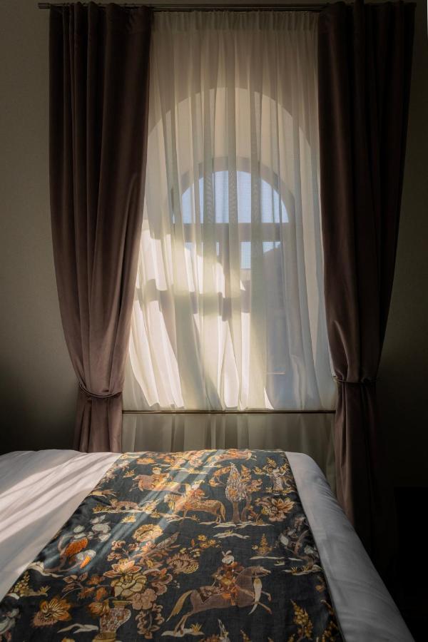 Puris Moedani Boutique Hotel Tbilisi Exteriör bild
