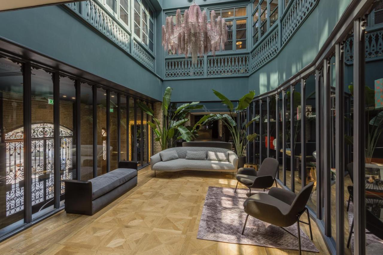 Puris Moedani Boutique Hotel Tbilisi Exteriör bild