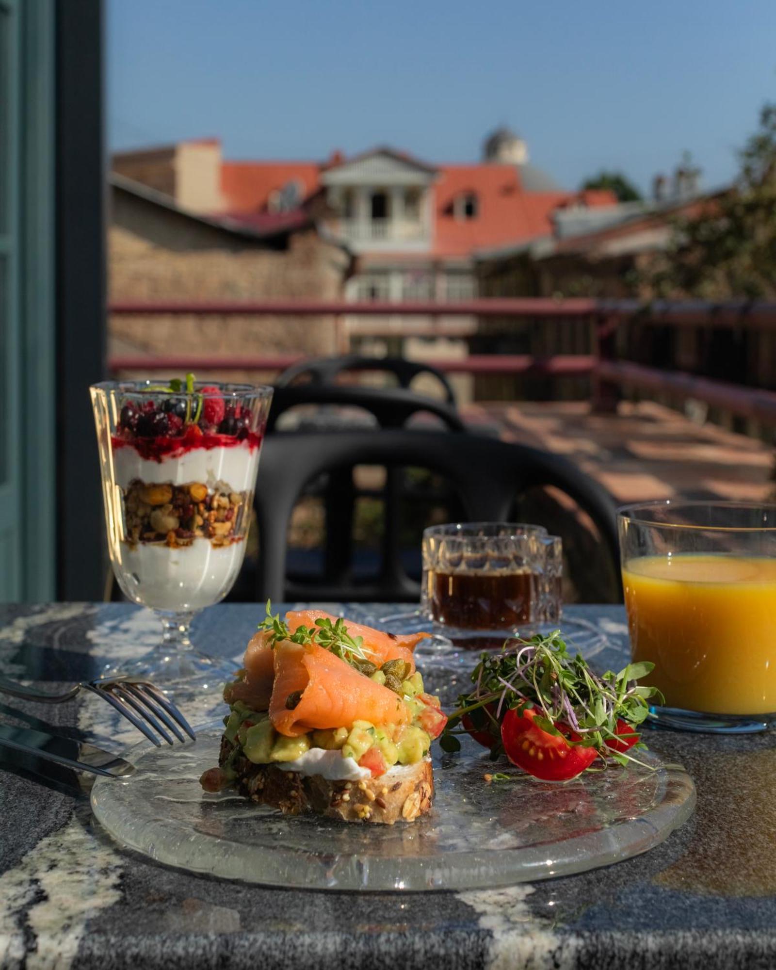 Puris Moedani Boutique Hotel Tbilisi Exteriör bild