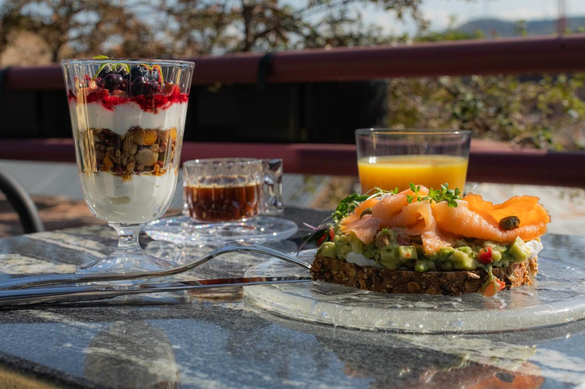 Puris Moedani Boutique Hotel Tbilisi Exteriör bild