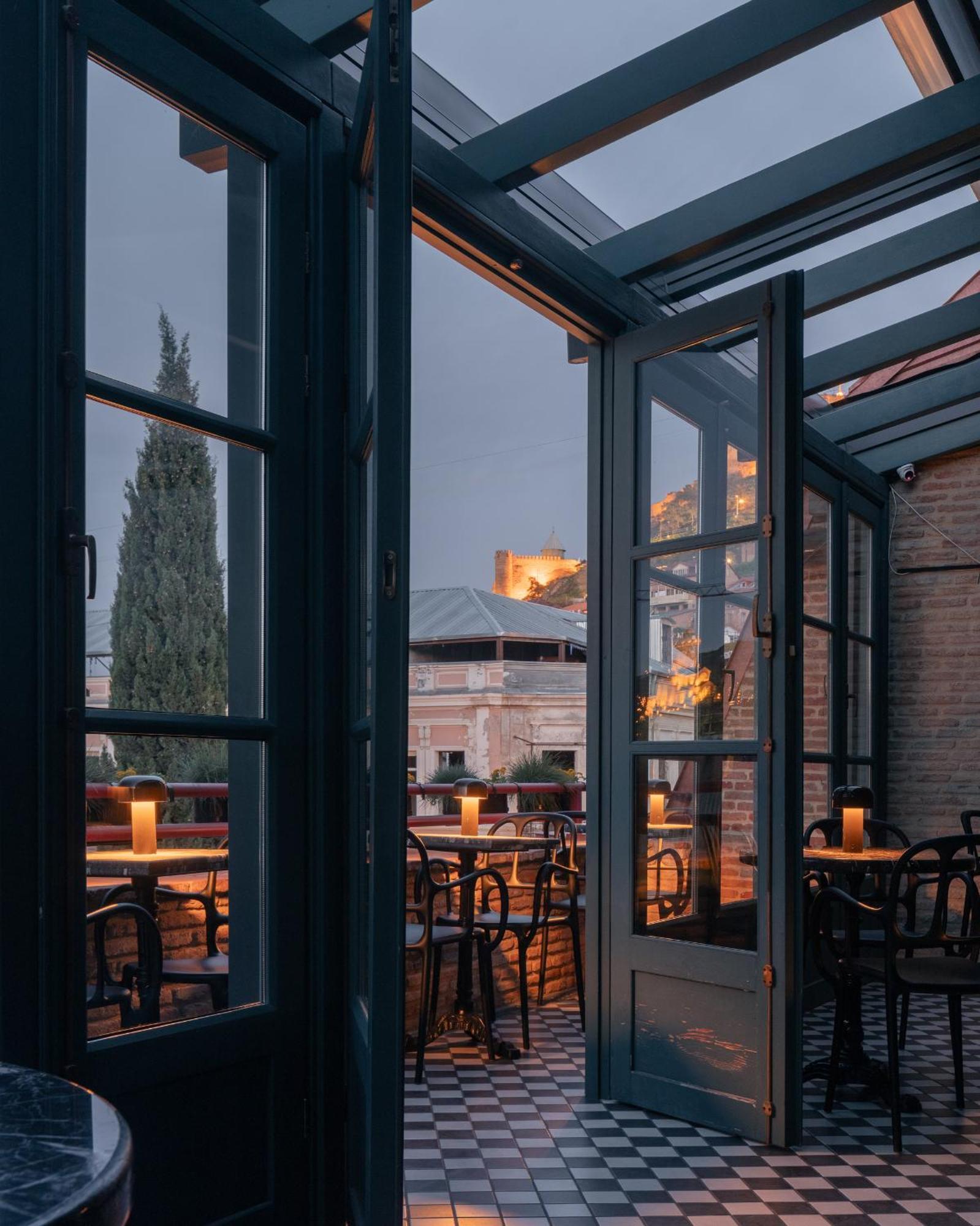 Puris Moedani Boutique Hotel Tbilisi Exteriör bild