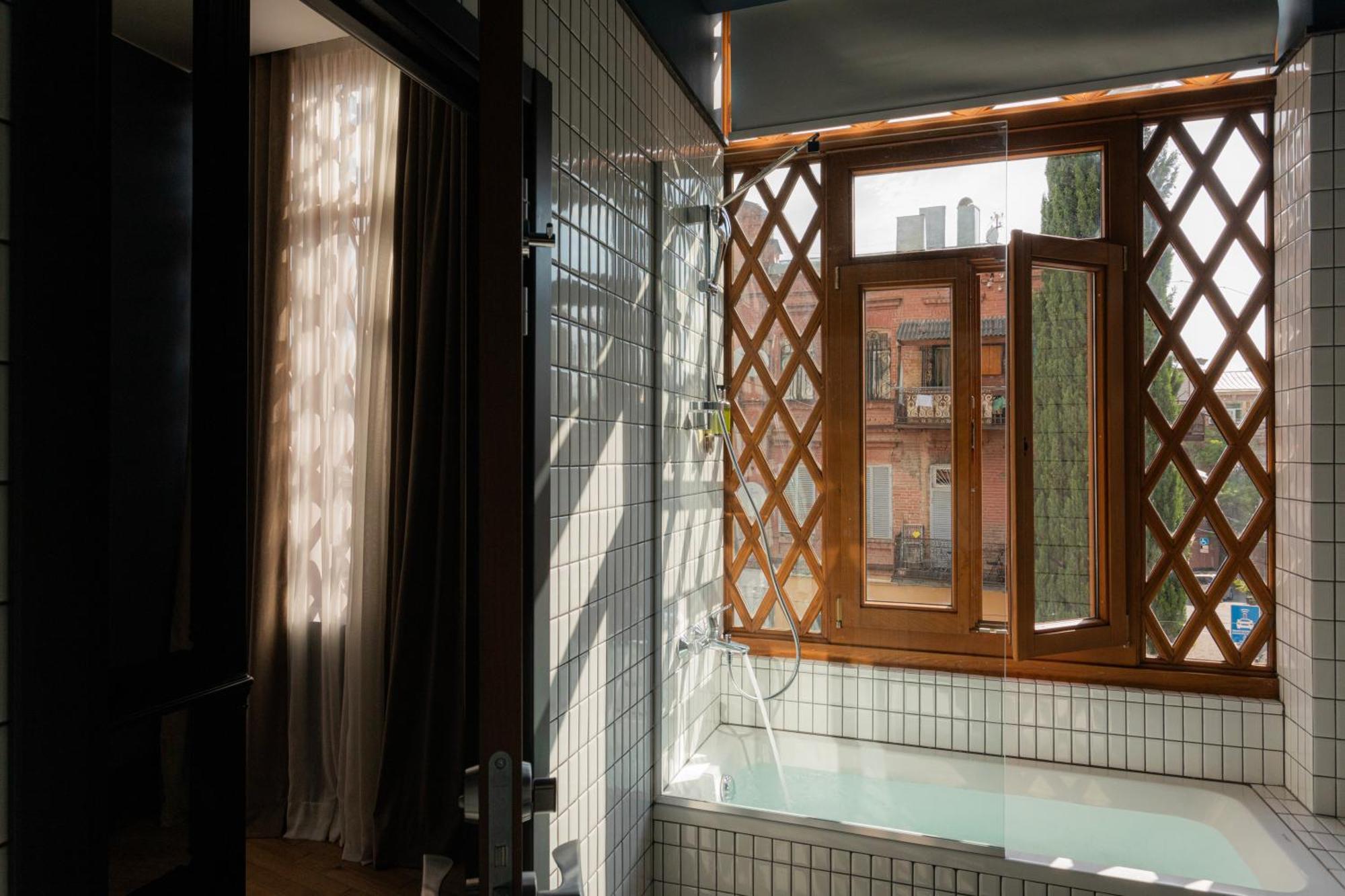 Puris Moedani Boutique Hotel Tbilisi Exteriör bild